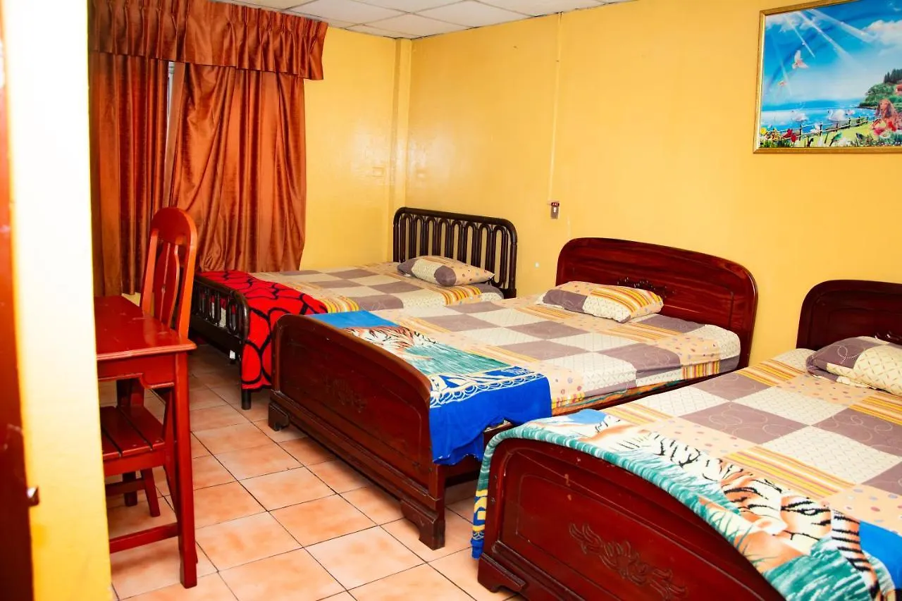 Hotel Savoy 1 Guayaquil 0*,